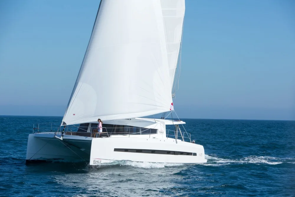 Bali catamarans Bali 4.5 Open Space — фото 1 из 26