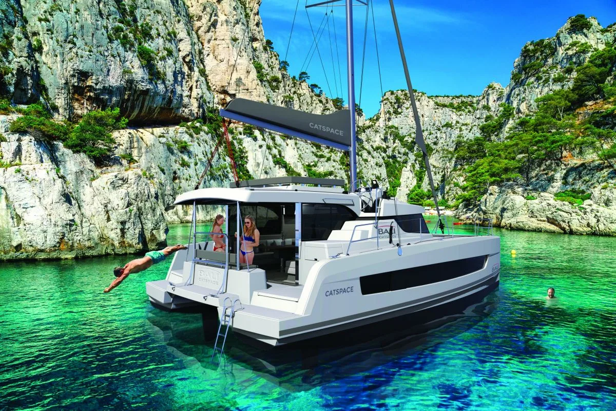 Bali catamarans Bali Catspace — фото 1 из 21