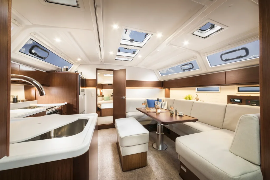 Bavaria Cruiser 46 Style — фото 4