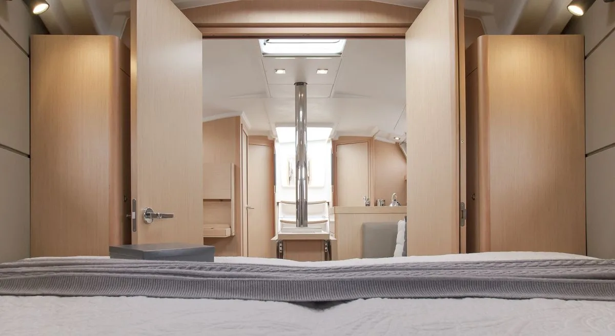 Beneteau Oceanis 35.1 — фото 6