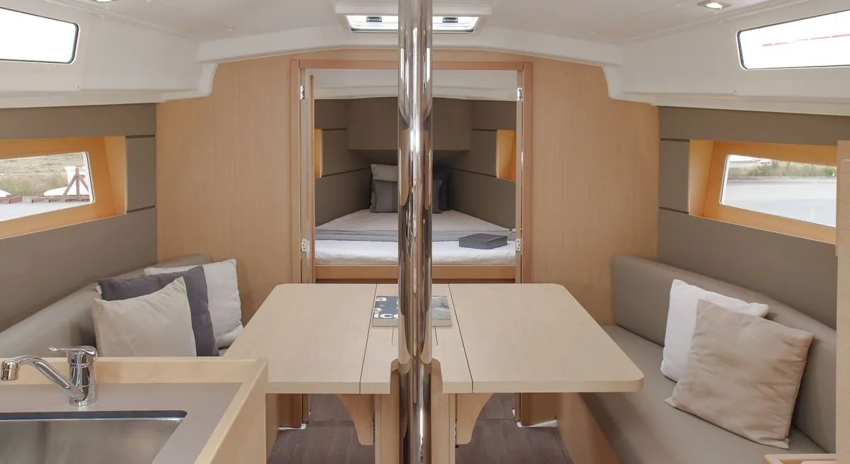 Beneteau Oceanis 35.1 — фото 7
