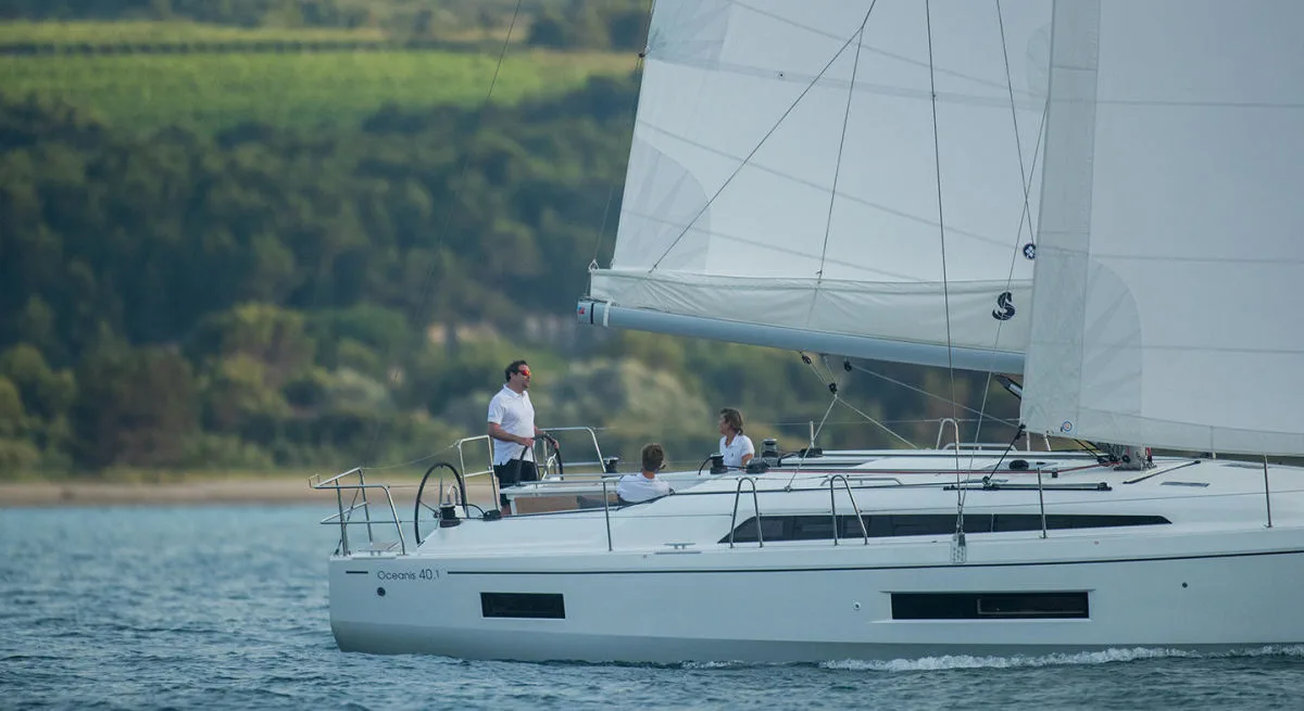 Beneteau Oceanis Yacht 54 — фото 7