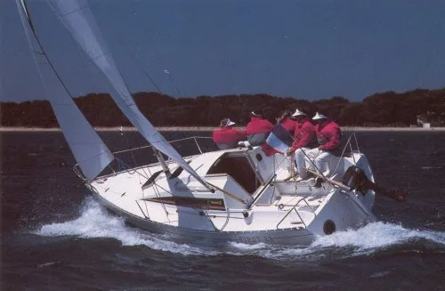 Beneteau First 235 — фото 1 из 2