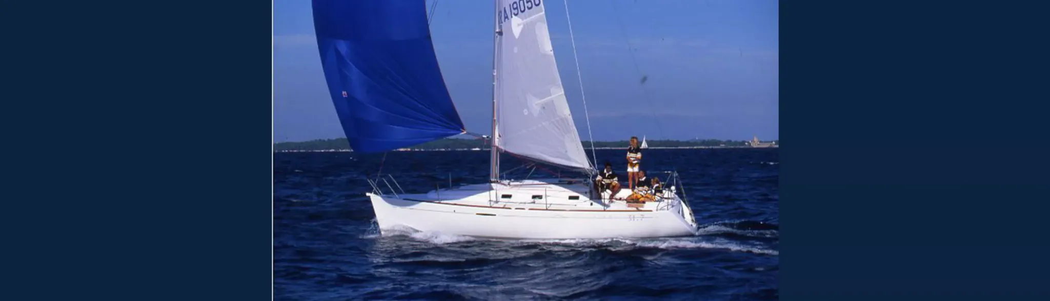 Beneteau First 31.7 — фото 1 из 2