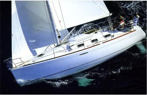 Beneteau First 33.7 — фото 1 из 2