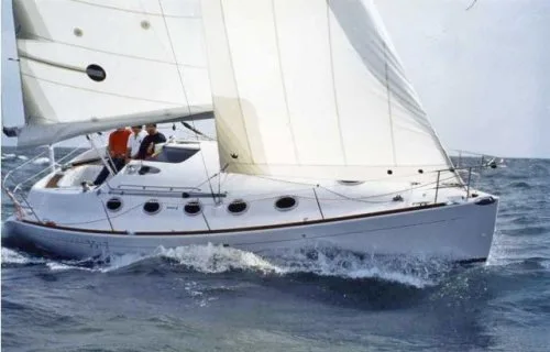 Beneteau First 35S7 — фото 1 из 2
