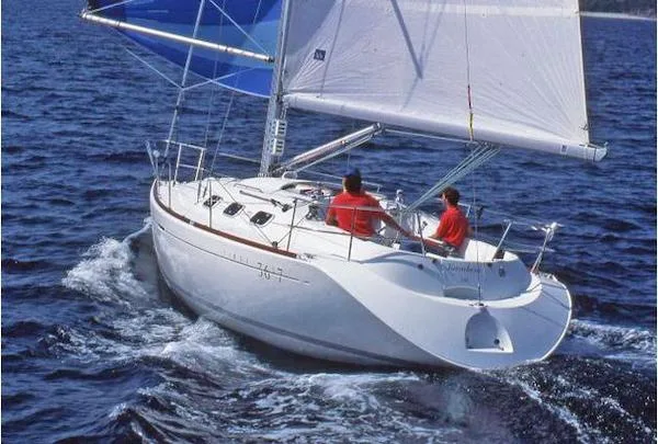 Beneteau First 36S7 — фото 1 из 2