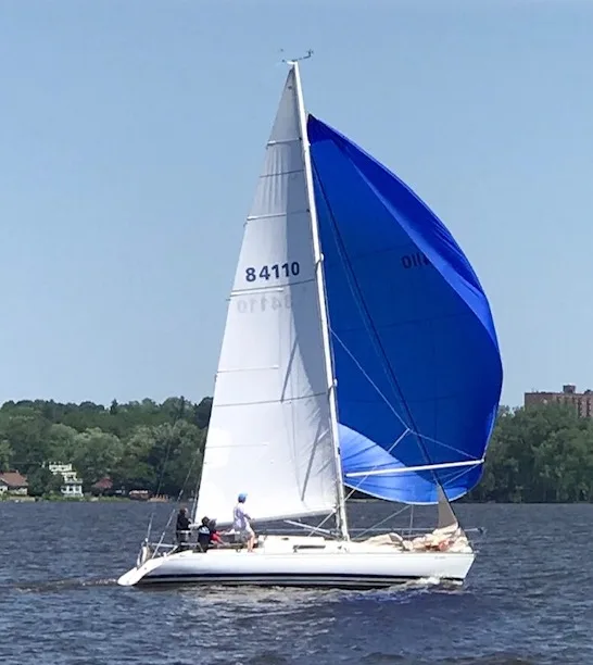 Beneteau First Class 10 — фото 1 из 2