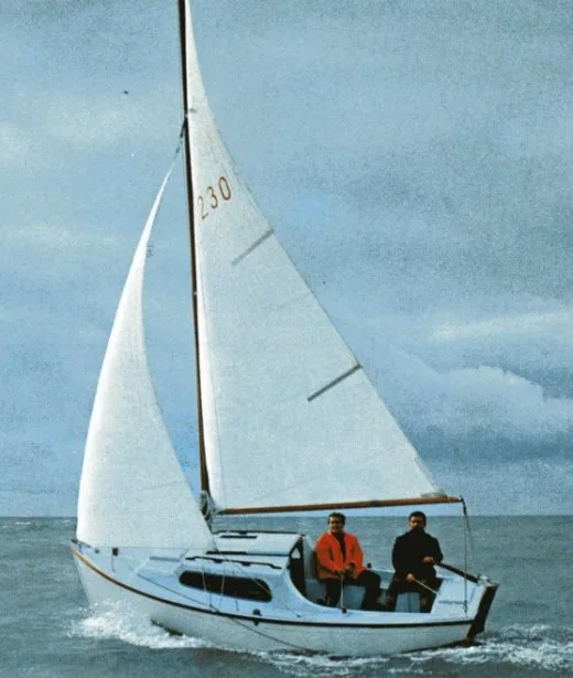 Beneteau Galion — фото 1 из 2