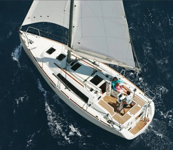 Beneteau Oceanis 31 — фото 1 из 2