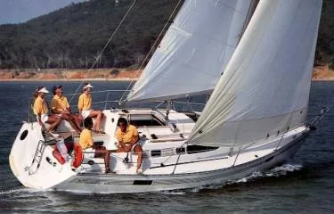 Beneteau Oceanis 320 — фото 1 из 2