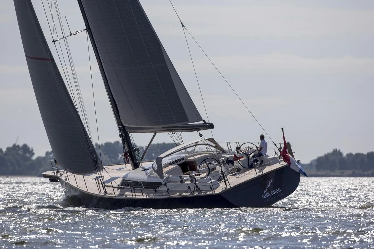 Contest 67CS — photo 6