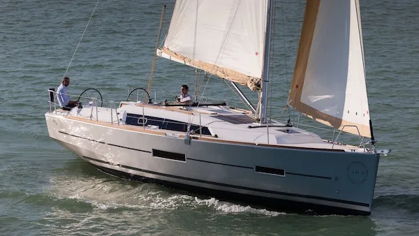 Dufour Dufour 382 Grand Large — фото 1 из 1