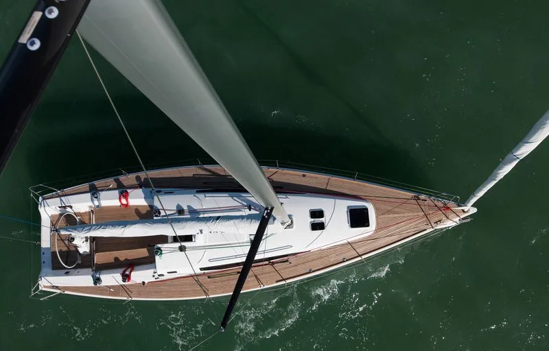 J/Boats J/122E — фото 1 из 24