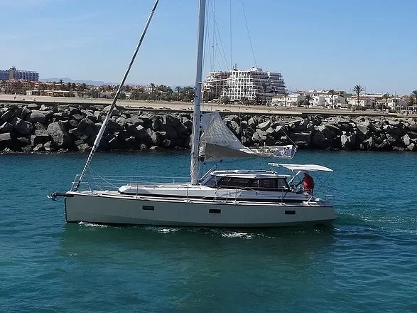 Morozov Yachts Soler-35 Fast Cruiser — фото 1 из 34