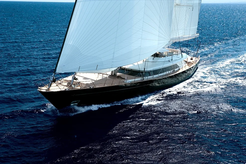 Perini Navi Asahi — photo 6