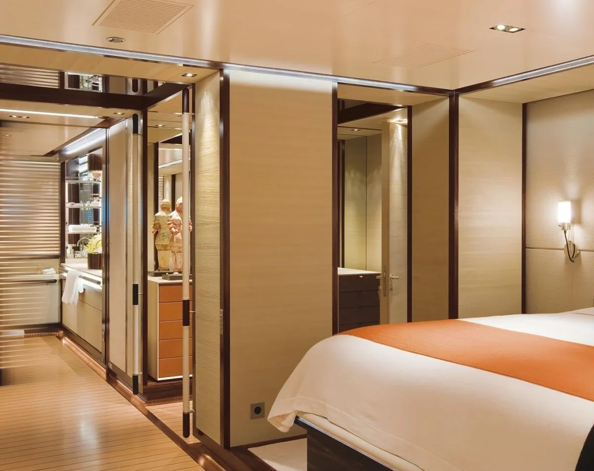 Perini Navi Bayesian — фото 8
