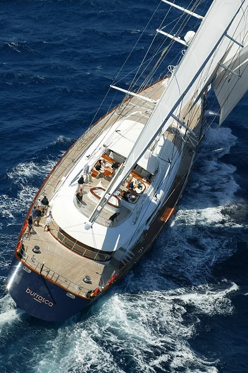 Perini Navi Perini Navi Burrasca — фото 1 из 31