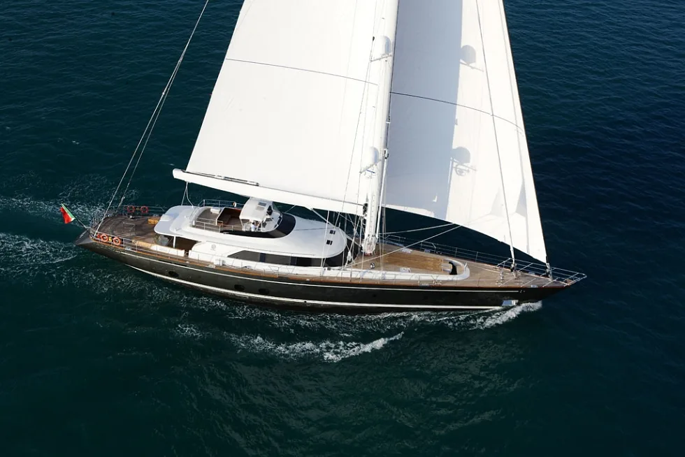 Perini Navi Clan VIII — фото 6