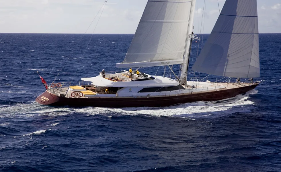 Perini Navi Helios — photo 3