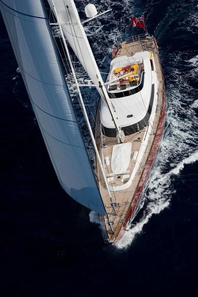 Perini Navi Helios — photo 6
