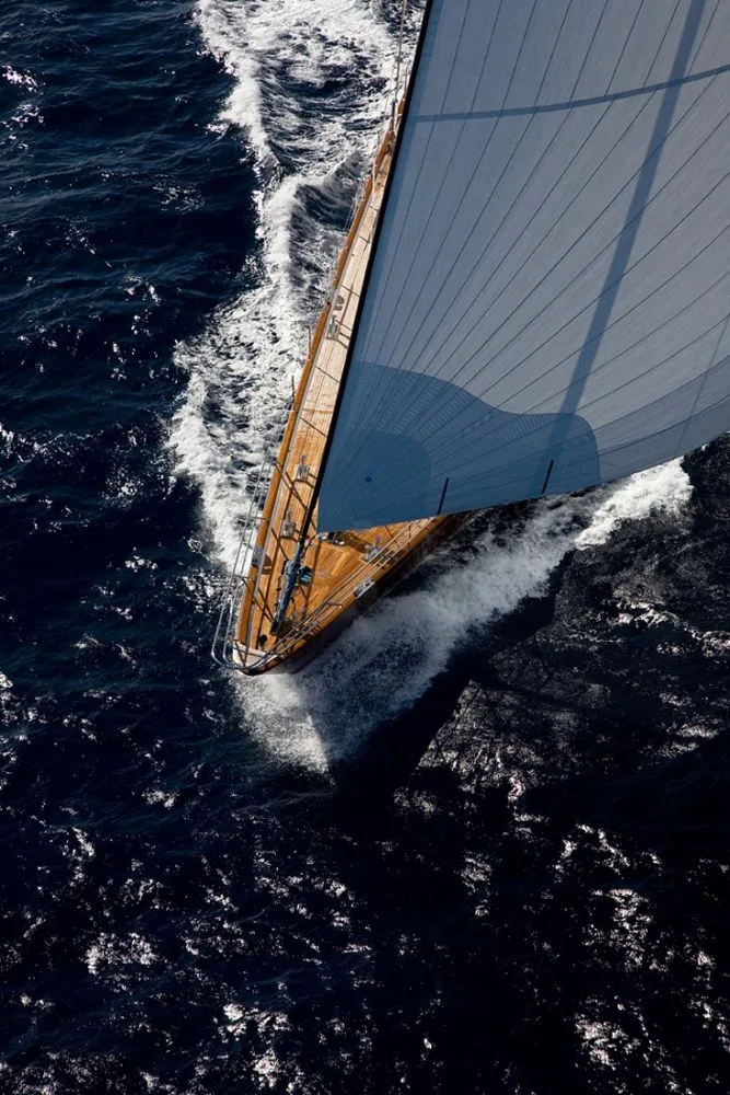 Perini Navi Helios — photo 7