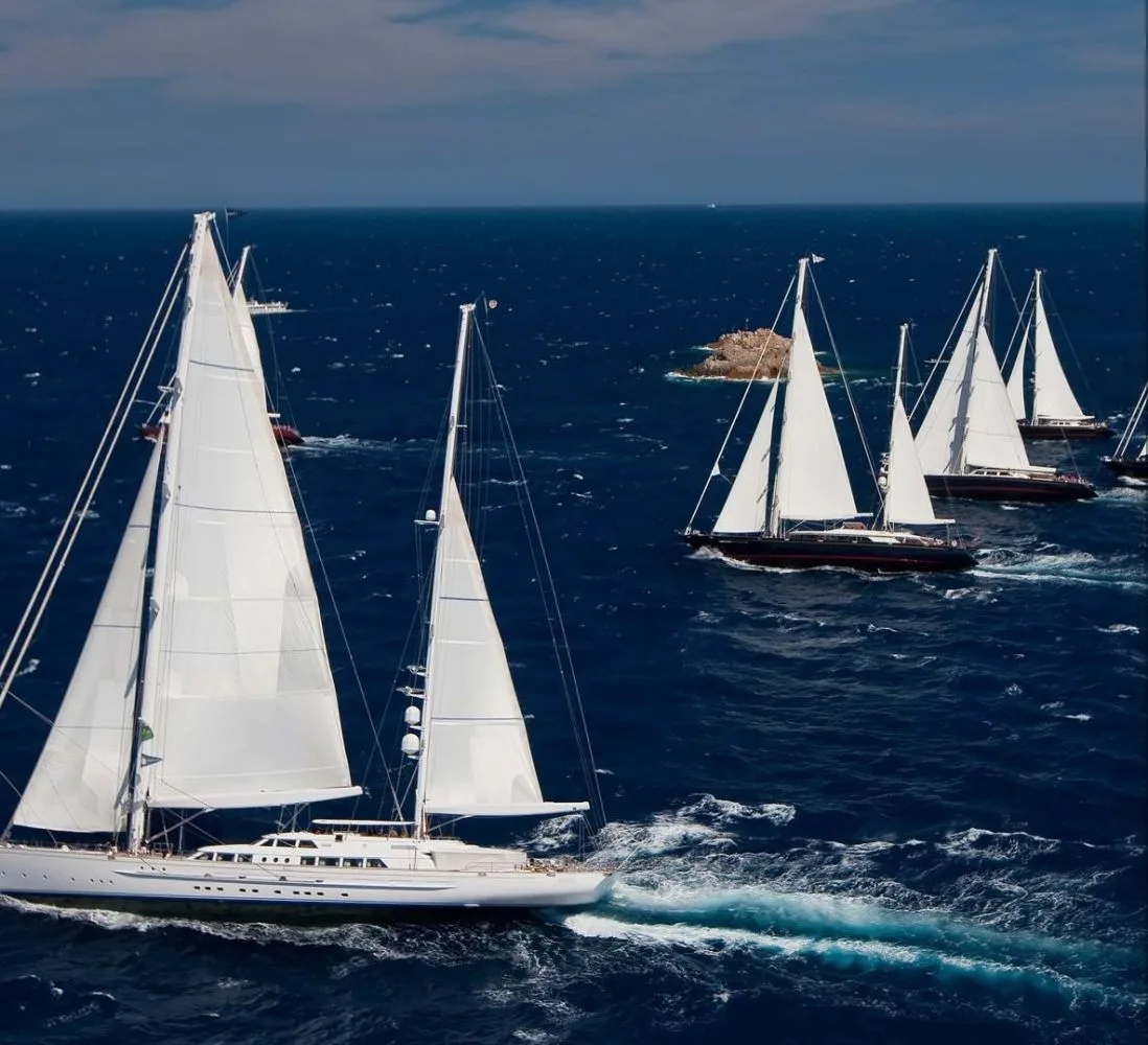 Perini Navi Perini Navi Spirit of the C’s — фото 1 из 30